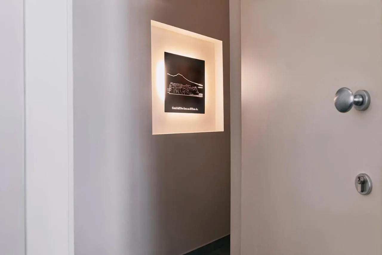 La Smorfia Otel Napoli Konukevi