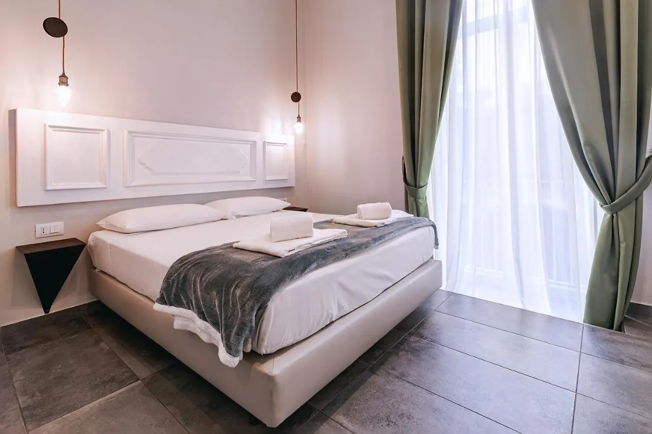 La Smorfia Otel Napoli 2*,