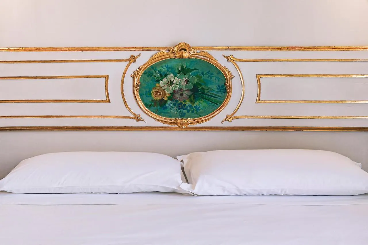 La Smorfia Otel Napoli